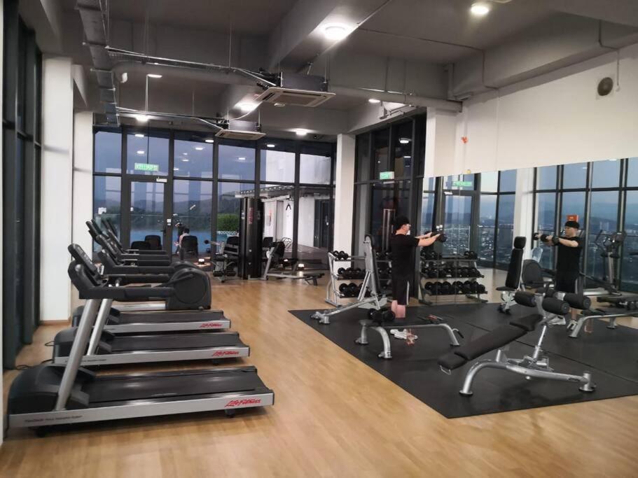 Ekocheras#above Mall#link Mrt#6 Pax Pangsapuri Kuala Lumpur